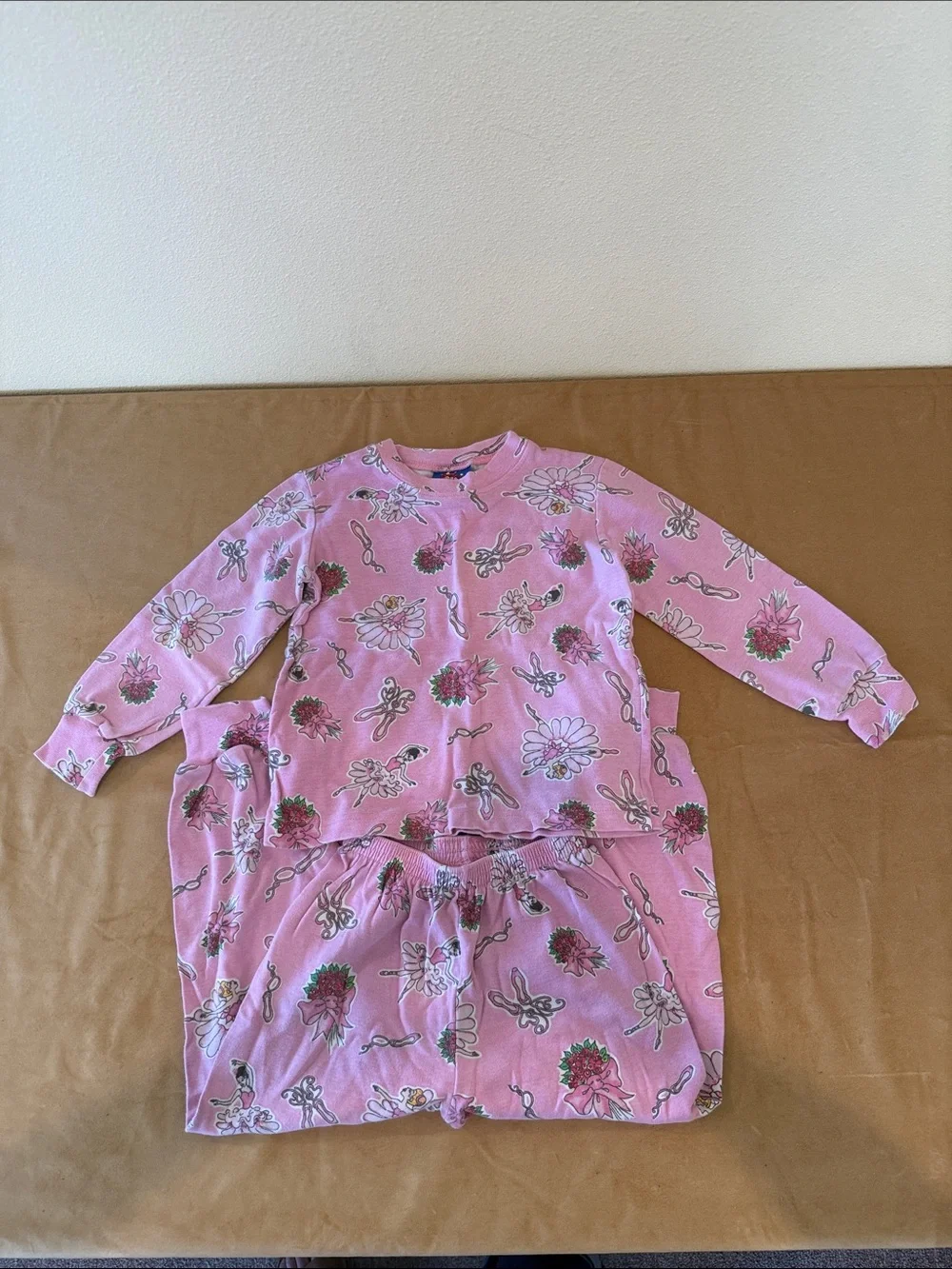 Girls' Pink Floral Long-Sleeve Pajama Set